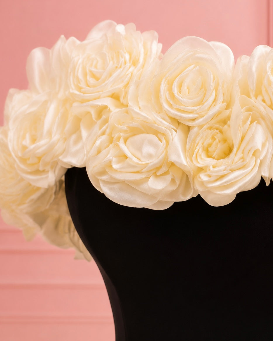 Maxi con Escote Off-Shoulder y Rosas en 3D