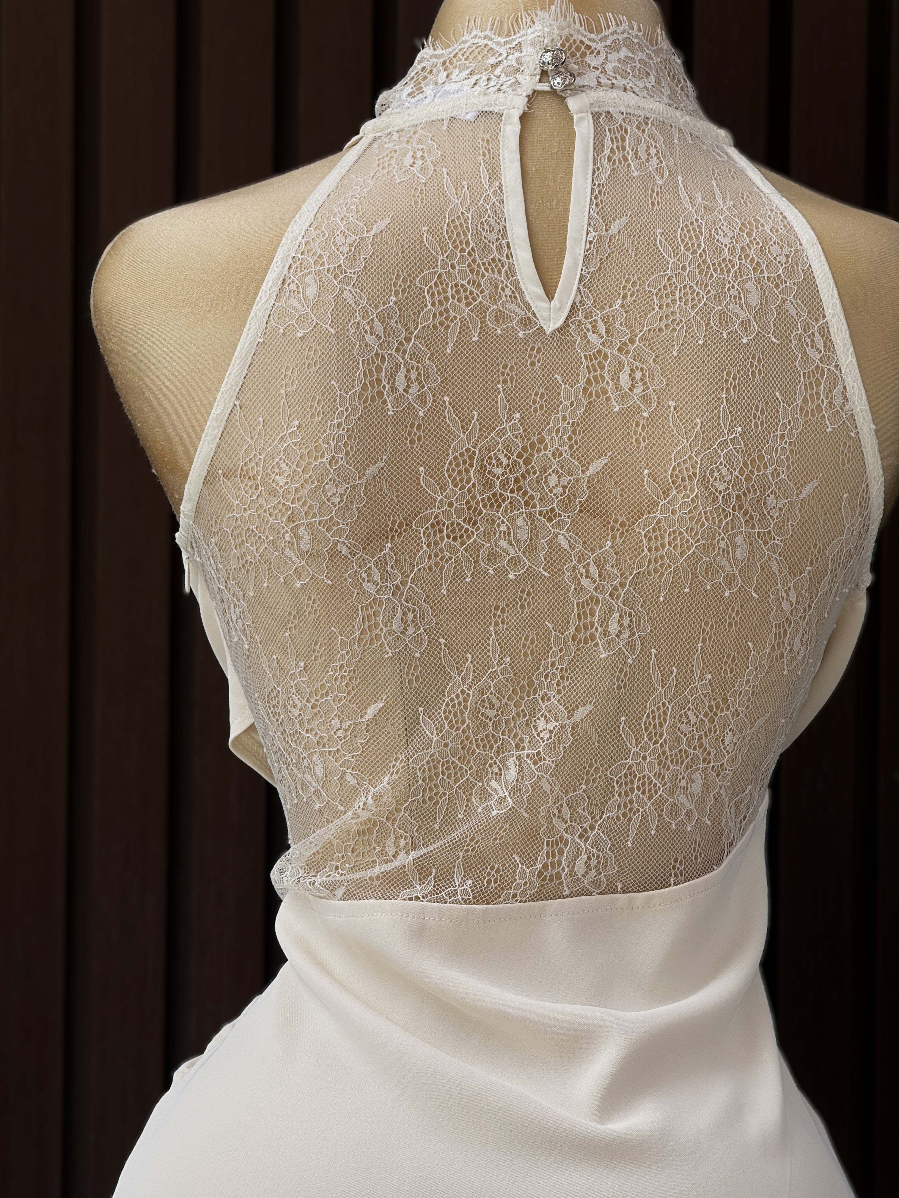 Halter Perla Maxi con Encaje