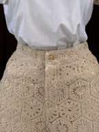 Conjunto Crochet Beige con Botón Dorado