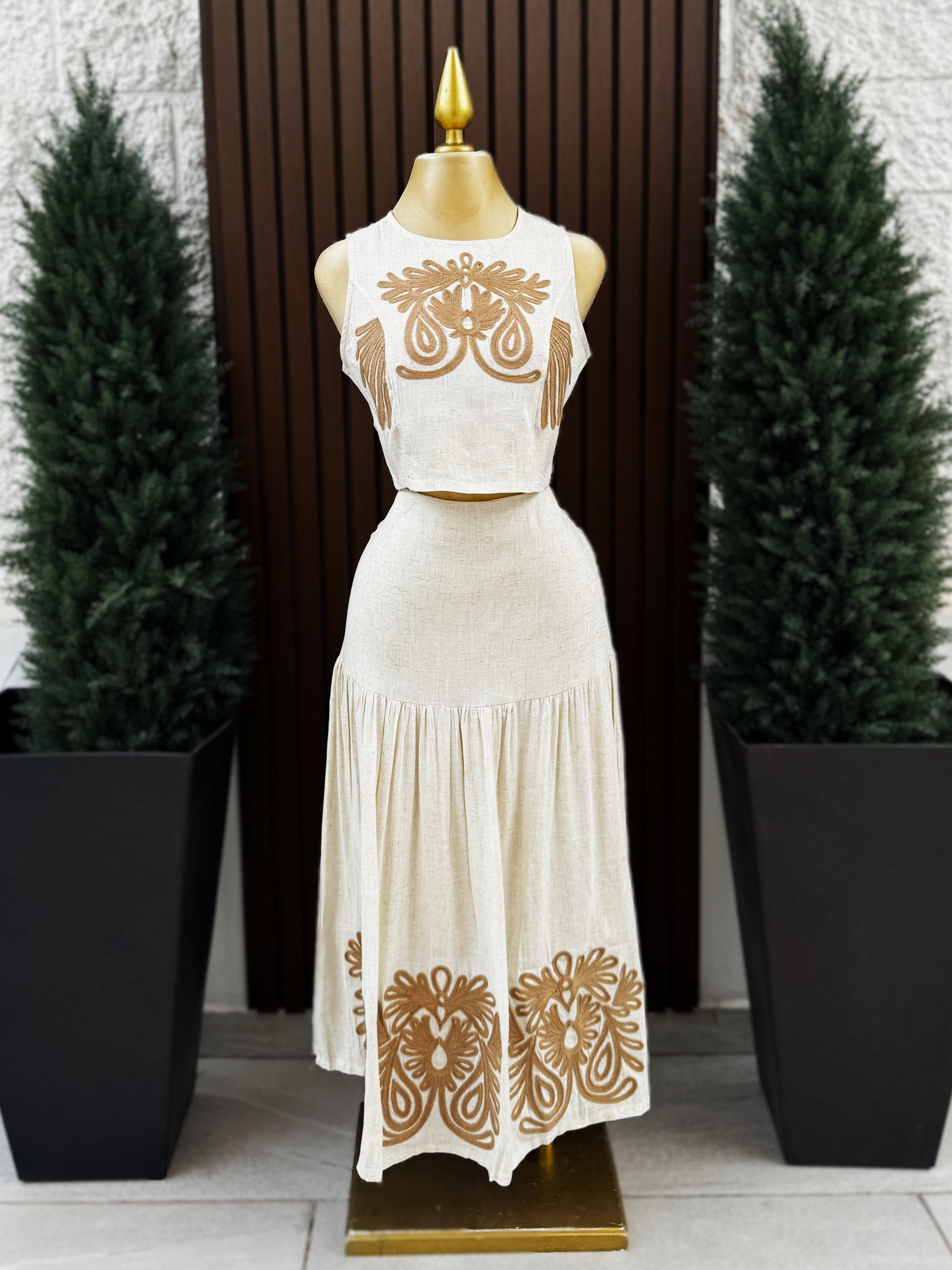 Conjunto Lino Maxi con Bordado Café