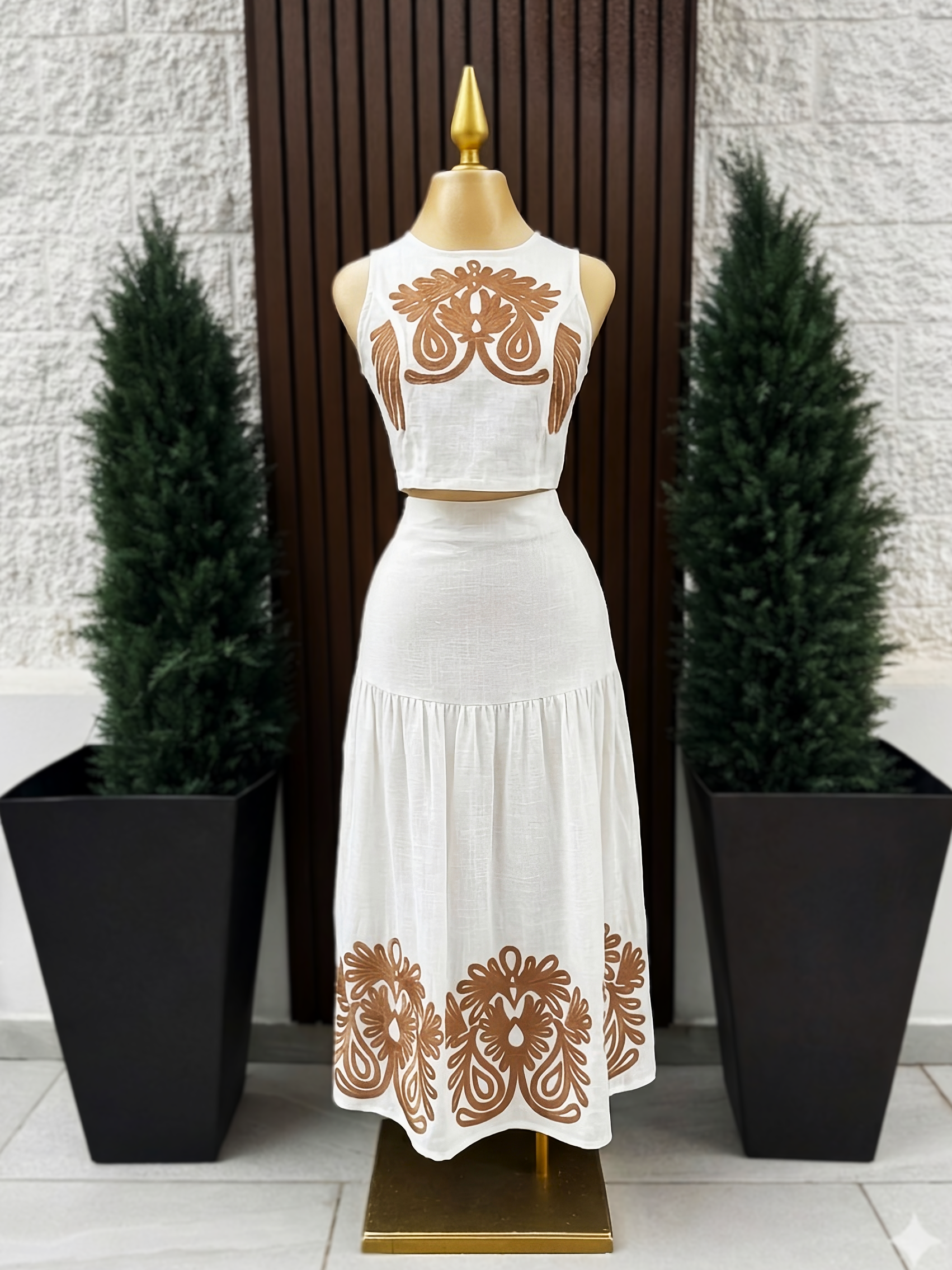 Conjunto Lino Maxi con Bordado Café