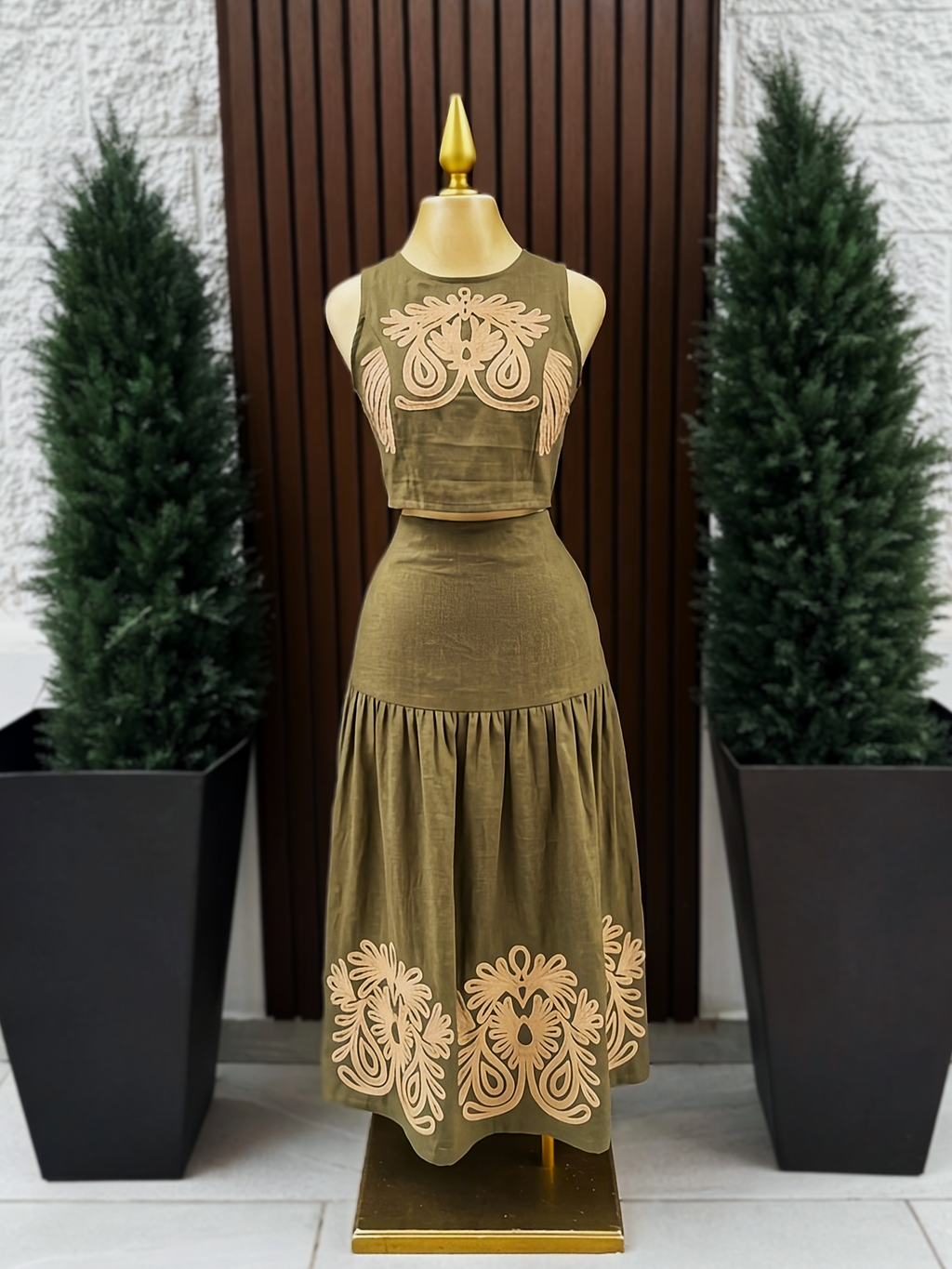Conjunto Lino Maxi con Bordado Café