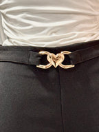 Pantalón Wide Leg con Broche Dorado